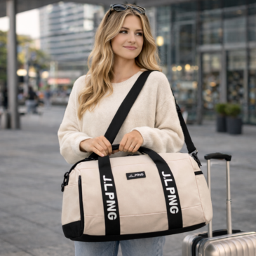 Béžová nepremokavá športová taška/príručná taška s priehradkou na topánky (40 × 25 × 20 cm) – kompatibilná s leteckými spoločnosťami Wizz Air a Ryanair