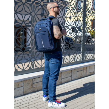  Batoh s držiakom na notebook v modrej farbe 8003-blue
