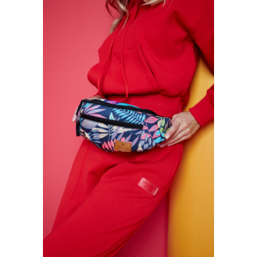 Priestranná dámska taška Fanny Pack s módnym vzorom