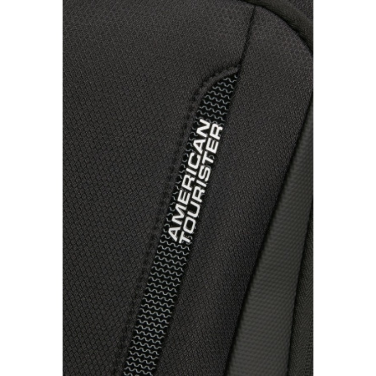 American Tourister WANDERLITE SPINNER S EXP TSA SHADOW BLACK