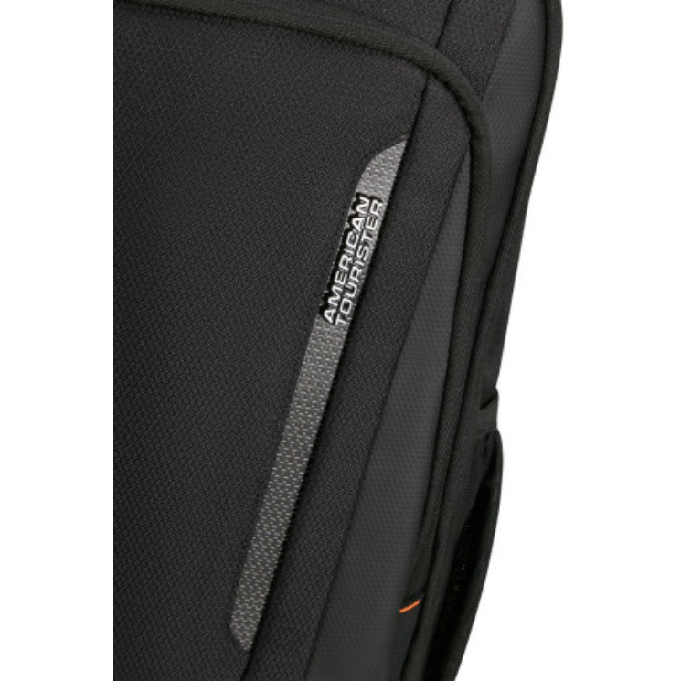 Americký turistický batoh WANDERLITE CABIN BACKPACK MS SHADOW BLACK