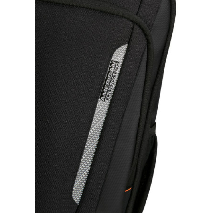 Americký turistický batoh WANDERLITE CABIN BACKPACK MS SHADOW BLACK