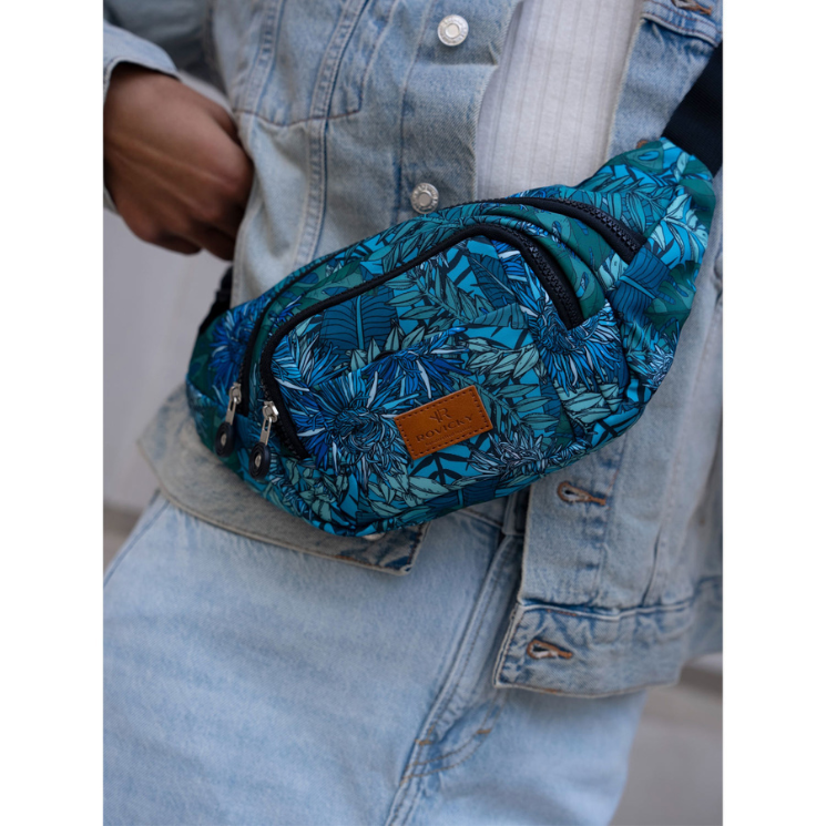 Priestranná dámska taška Fanny Pack s módnym vzorom