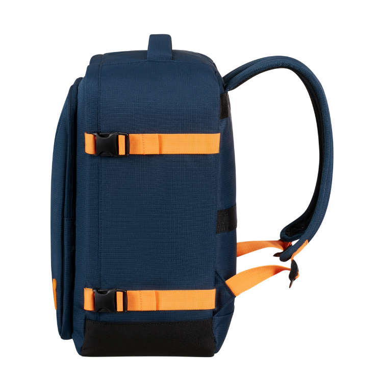 American Tourister 3 funkčný batoh veľkosť:40 x 25 x 20 cm veľkosť Ryanair