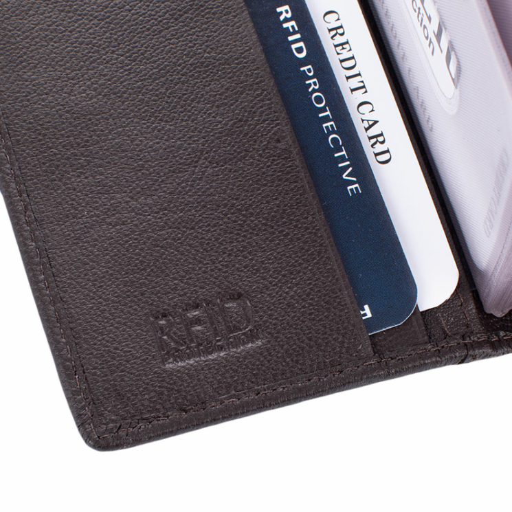 GIULIO COLLECTION puzdro na karty z pravej kože so systémom RFID