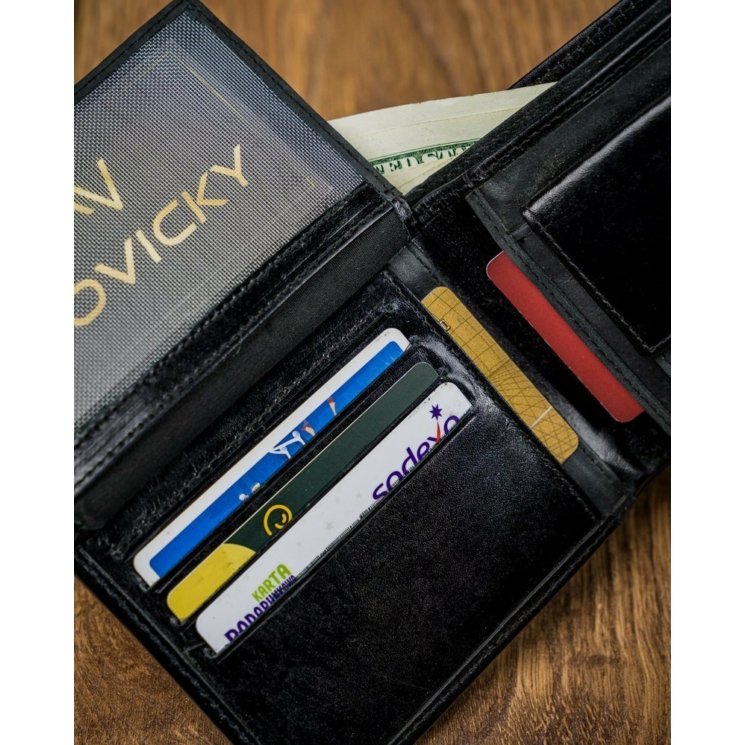 Elegantná pánska peňaženka z pravej kože s ochranou RFID