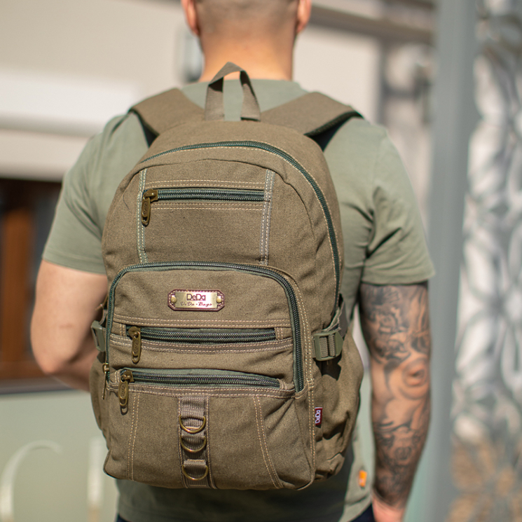 Outdoorový batoh z ultra pevného plátna v khaki farbe