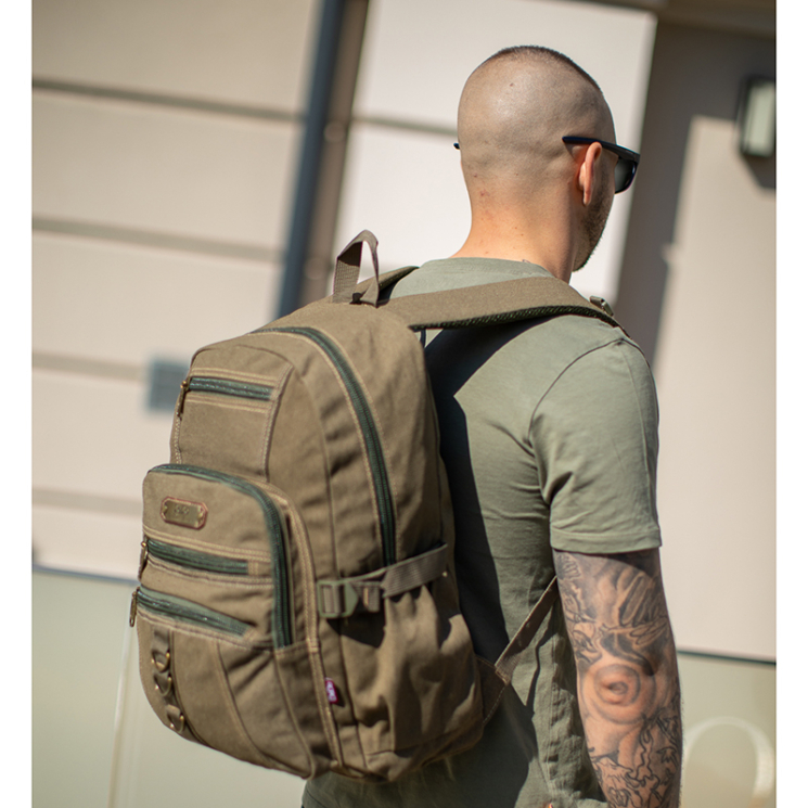 Outdoorový batoh z ultra pevného plátna v khaki farbe