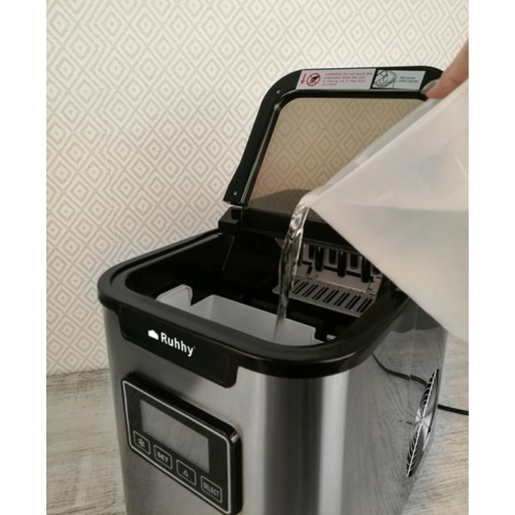 Automatický výrobník kociek ľadu