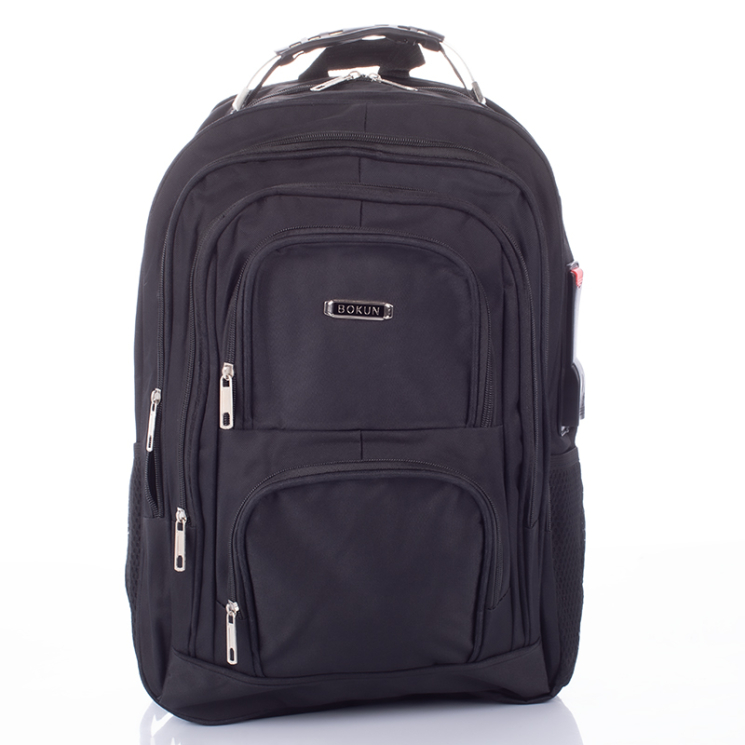 Mimoriadne pevný batoh na notebook veľkosti Deck s konektorom USB