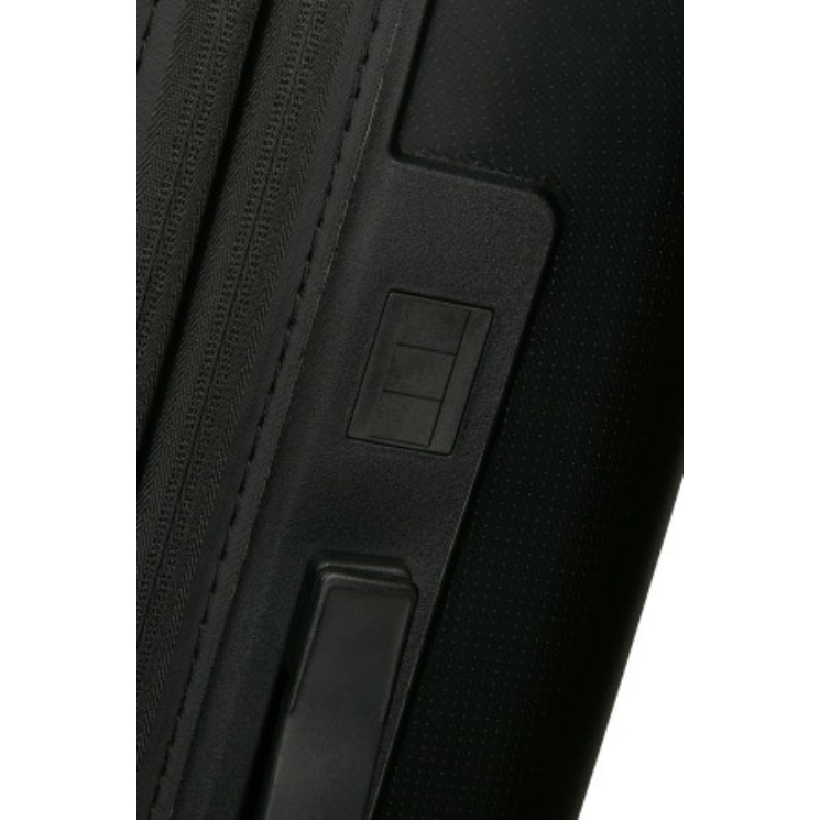 AMERICAN TOURISTER DASHPOP SPINNER 67/24 EXP TSA TRUE BLACK