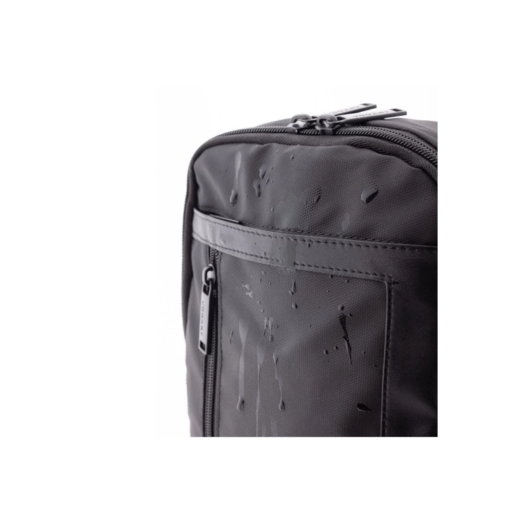 Batoh Vogart s krížovým popruhom M-24104