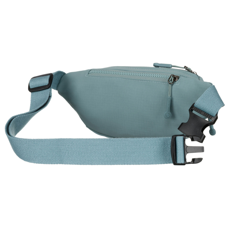 Priestranná dámska taška Fanny Pack vo farmerskej modrej farbe