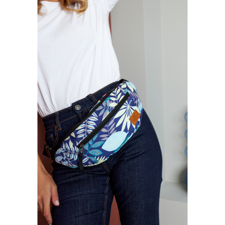 Priestranná dámska taška Fanny Pack s módnym vzorom