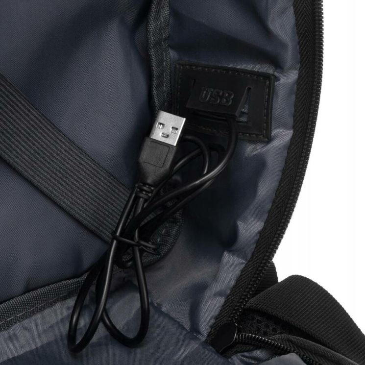 Cestovný batoh na notebook a USB port - Peterson