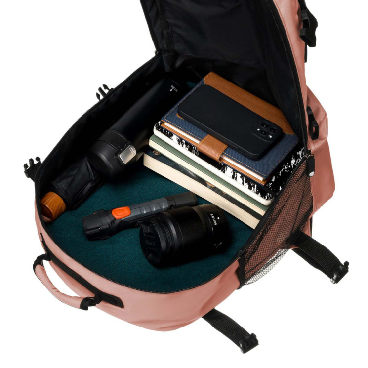 Peterson 3-funkčný priestranný cestovný batoh, WizzAir, veľkosť 40x30x20cm, s USB konektorom