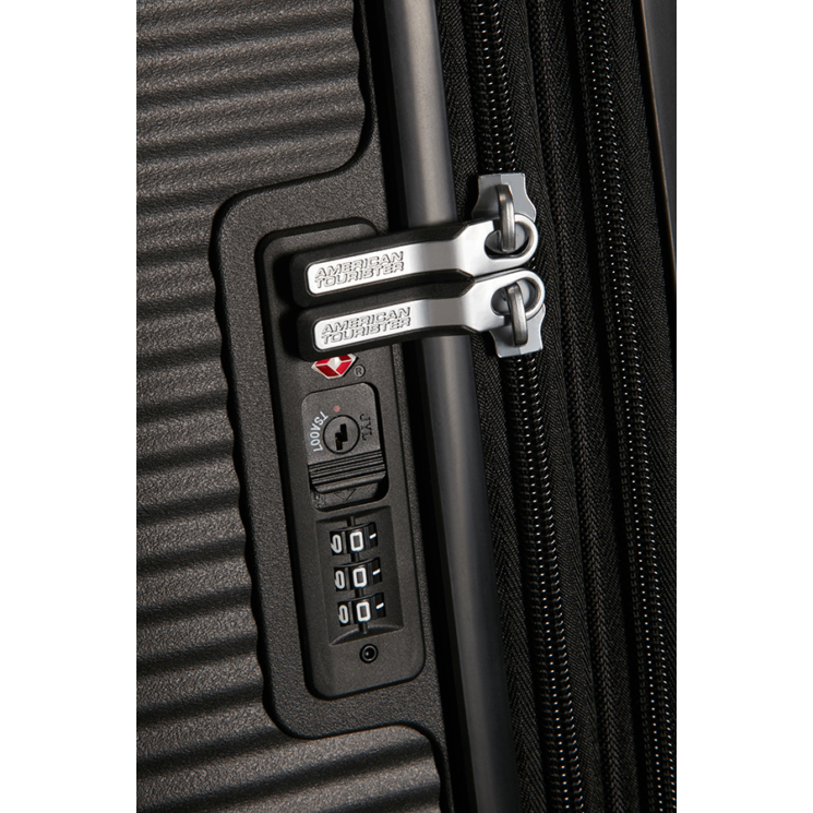 Kufrík American Tourister Soundbox 55, čierny