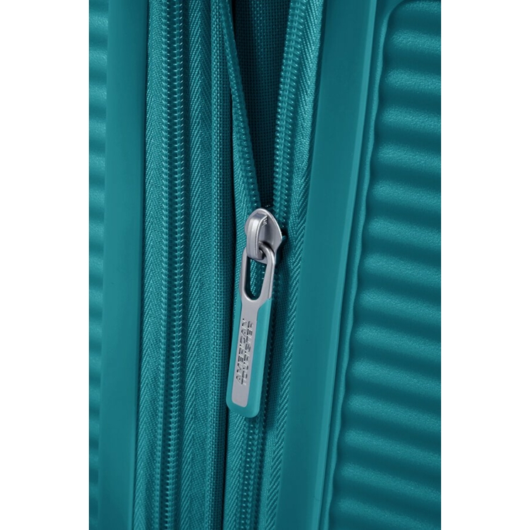 Rozšíriteľný kufor American Tourister Soundbox Spinner 55
