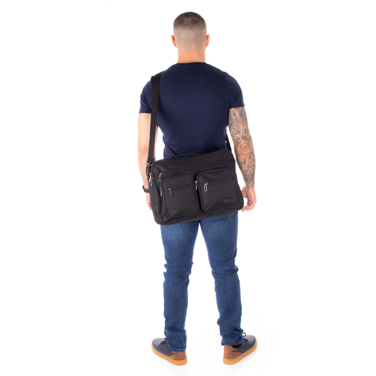 Taška cez rameno Adventurer AT528 black Black